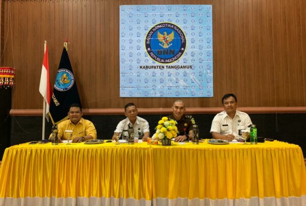 Badan Narkotika Nasional Kabupaten Tanggamus Dan Jawara Anti Narkoba menyatukan Suara Terhadap Narkoba yakni HANCURKAN